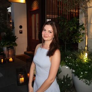 Meet your Posher, Lauren